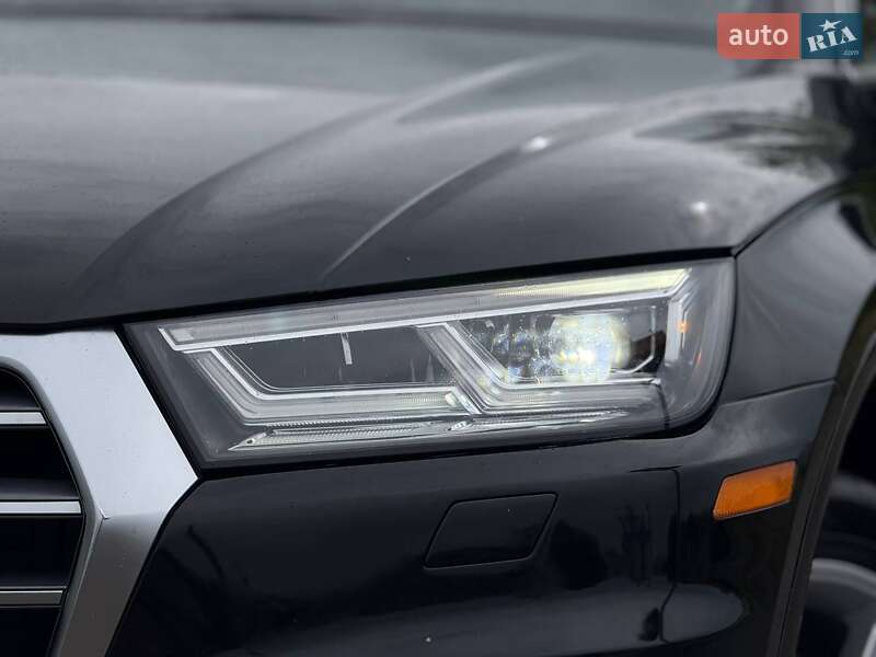 Внедорожник / Кроссовер Audi Q5 2019 в Кривом Роге