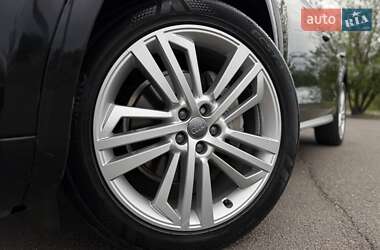 Позашляховик / Кросовер Audi Q5 2019 в 