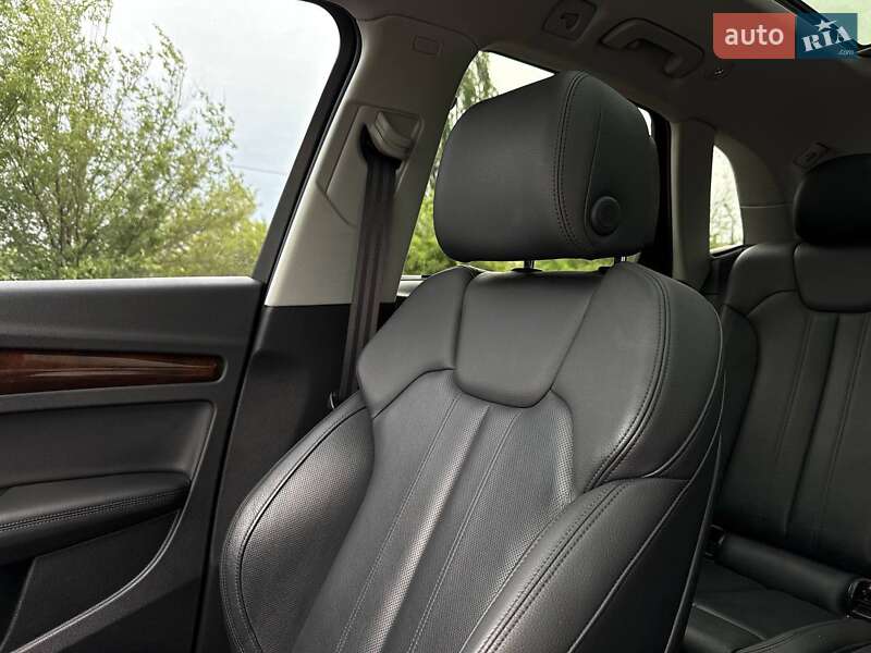 Внедорожник / Кроссовер Audi Q5 2019 в Кривом Роге