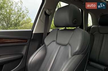 Позашляховик / Кросовер Audi Q5 2019 в 