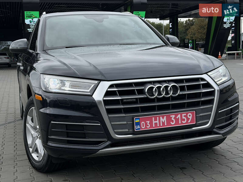 Внедорожник / Кроссовер Audi Q5 2017 в Луцке