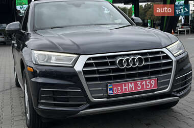 Позашляховик / Кросовер Audi Q5 2017 в 