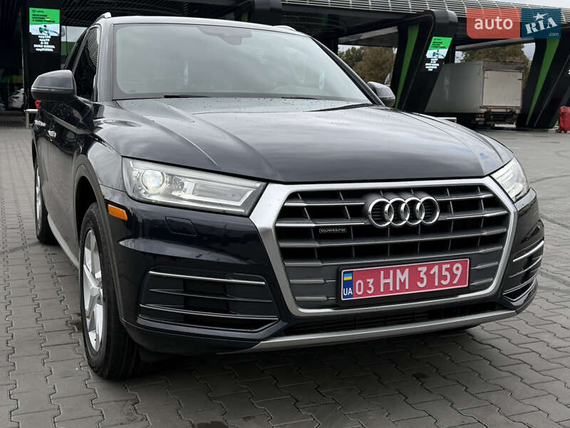 Внедорожник / Кроссовер Audi Q5 2017 в Луцке