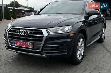 Позашляховик / Кросовер Audi Q5 2017 в 