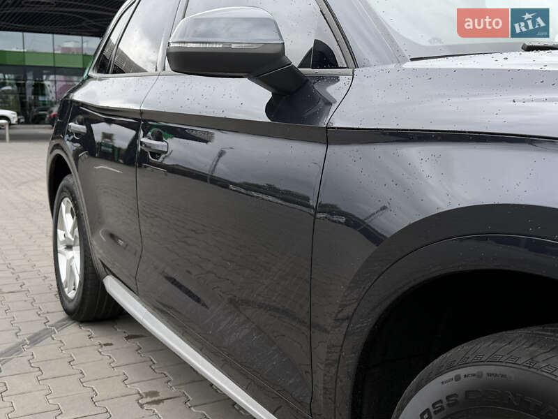 Внедорожник / Кроссовер Audi Q5 2017 в Луцке