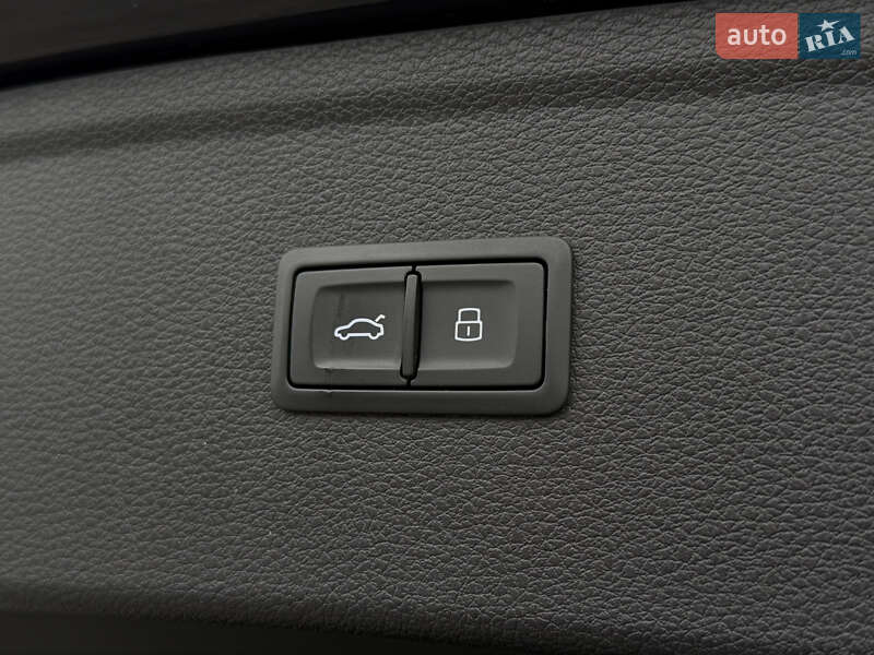 Внедорожник / Кроссовер Audi Q5 2017 в Луцке