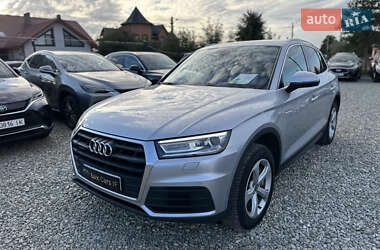 Позашляховик / Кросовер Audi Q5 2017 в 