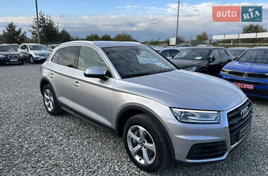 Позашляховик / Кросовер Audi Q5 2017 в 