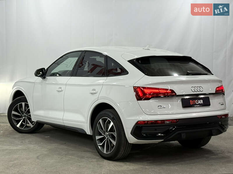 Внедорожник / Кроссовер Audi Q5 2021 в Одессе
