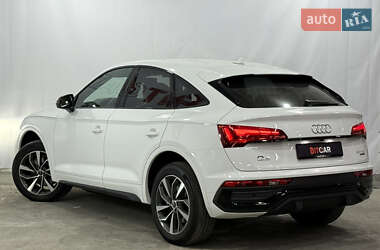 Внедорожник / Кроссовер Audi Q5 2021 в 