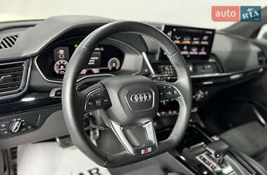 Внедорожник / Кроссовер Audi Q5 2021 в 