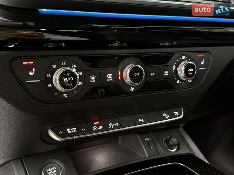 Внедорожник / Кроссовер Audi Q5 2021 в Одессе
