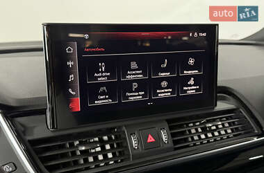 Внедорожник / Кроссовер Audi Q5 2021 в 