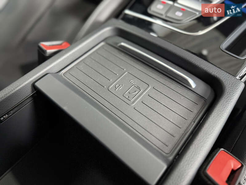 Внедорожник / Кроссовер Audi Q5 2021 в Одессе