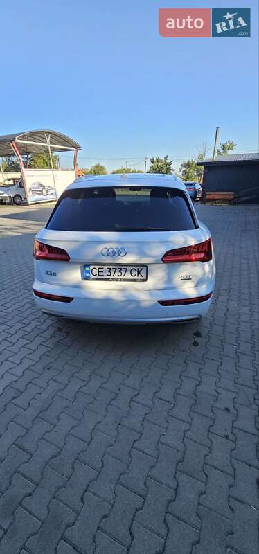 Внедорожник / Кроссовер Audi Q5 2017 в Черновцах