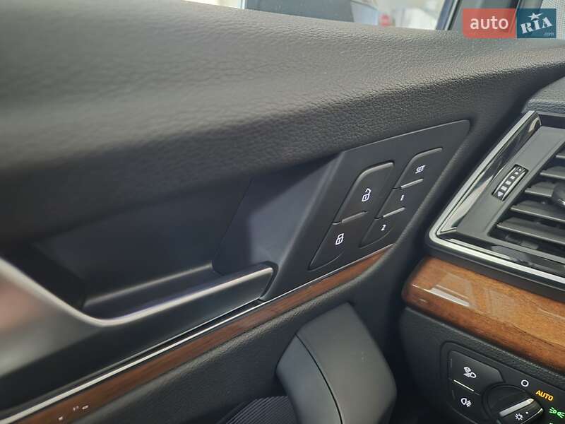 Внедорожник / Кроссовер Audi Q5 2022 в Дрогобыче
