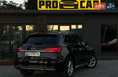 Внедорожник / Кроссовер Audi Q5 2021 в 