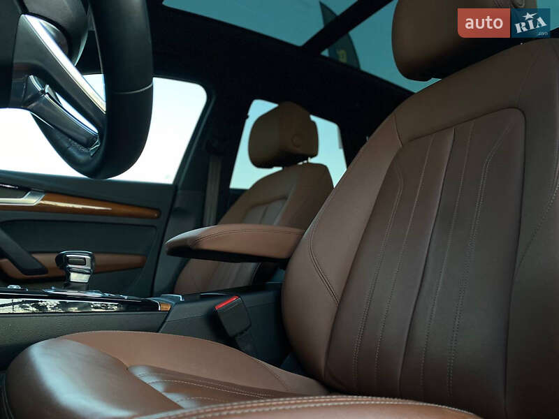 Позашляховик / Кросовер Audi Q5 2021 в Львові