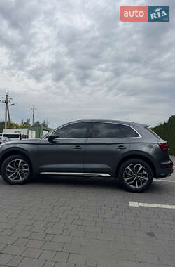 Внедорожник / Кроссовер Audi Q5 2022 в 