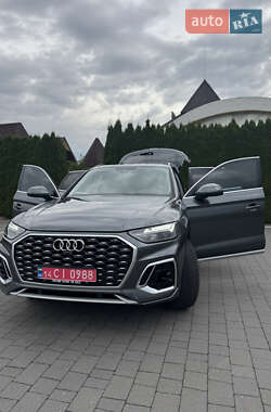 Внедорожник / Кроссовер Audi Q5 2022 в 