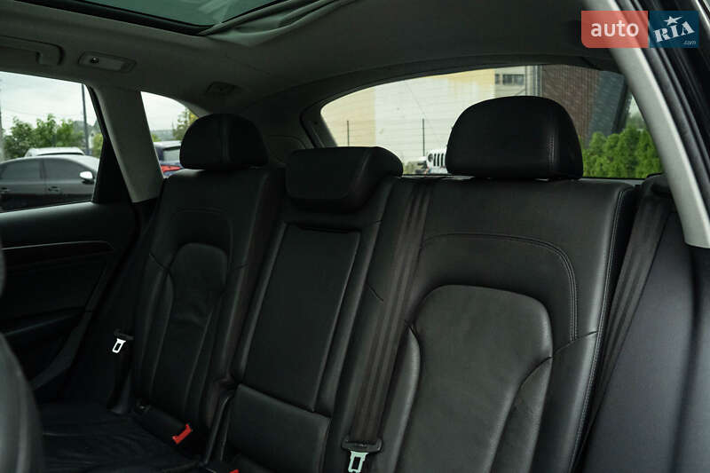 Позашляховик / Кросовер Audi Q5 2012 в Чернівцях