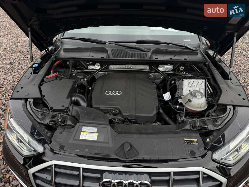 Позашляховик / Кросовер Audi Q5 2021 в Києві