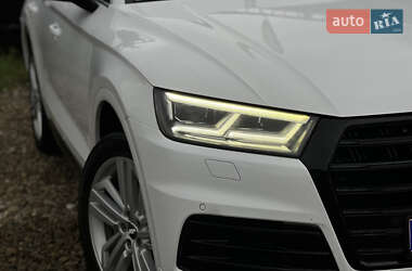 Позашляховик / Кросовер Audi Q5 2017 в 