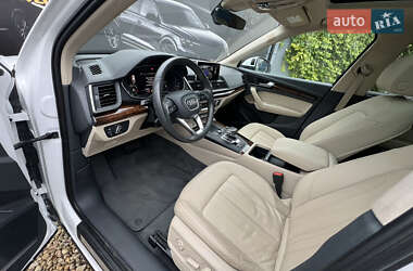 Позашляховик / Кросовер Audi Q5 2017 в 