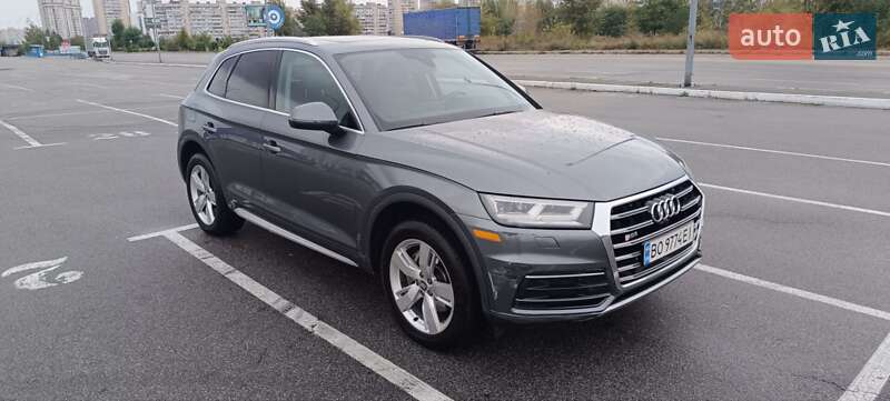Позашляховик / Кросовер Audi Q5 2017 в Києві