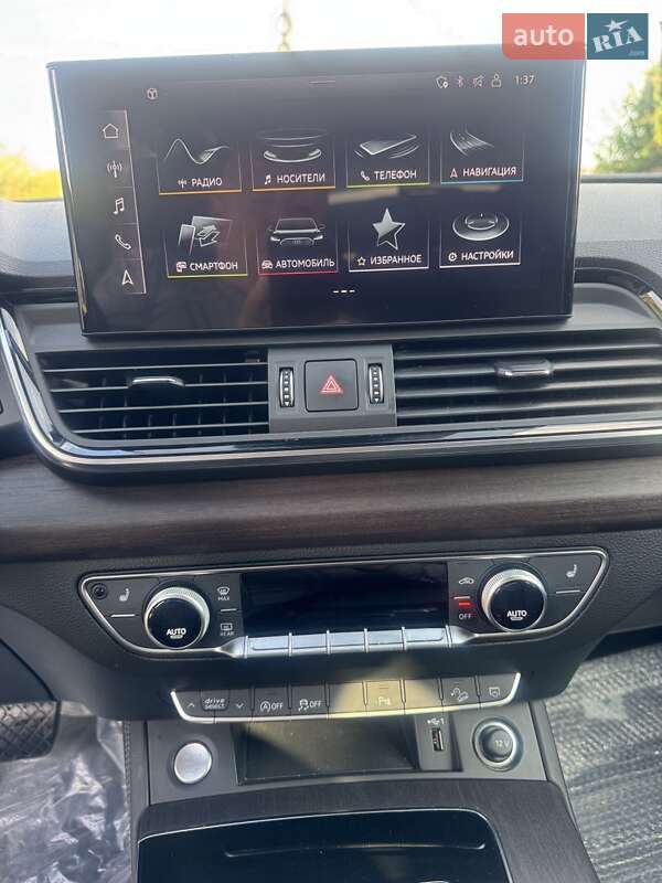 Позашляховик / Кросовер Audi Q5 2021 в Києві