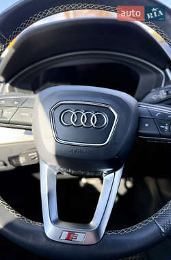 Внедорожник / Кроссовер Audi Q5 2021 в 