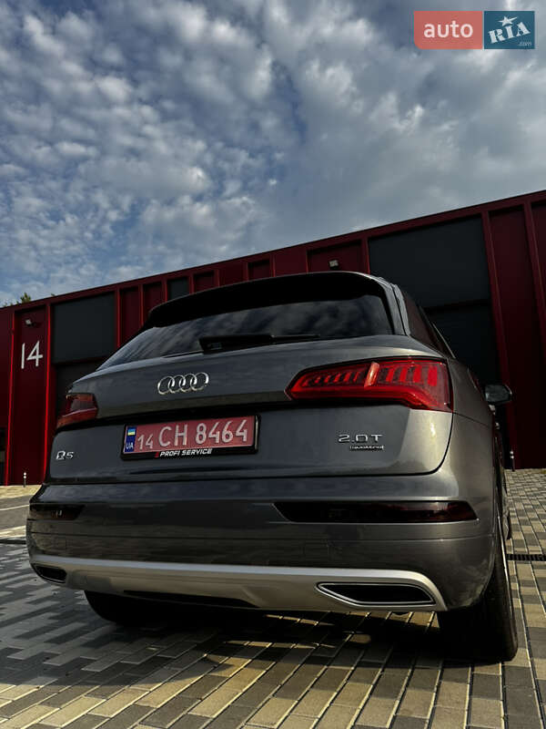 Позашляховик / Кросовер Audi Q5 2018 в Львові