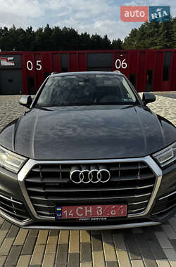 Внедорожник / Кроссовер Audi Q5 2018 в 