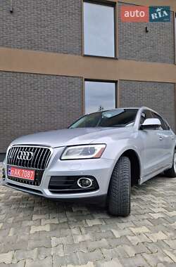 Позашляховик / Кросовер Audi Q5 2017 в 