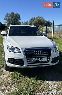 Позашляховик / Кросовер Audi Q5 2015 в 