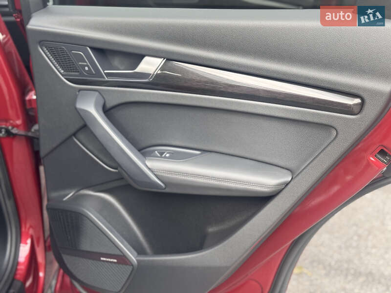 Внедорожник / Кроссовер Audi Q5 2018 в Львове