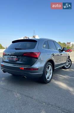 Внедорожник / Кроссовер Audi Q5 2015 в 