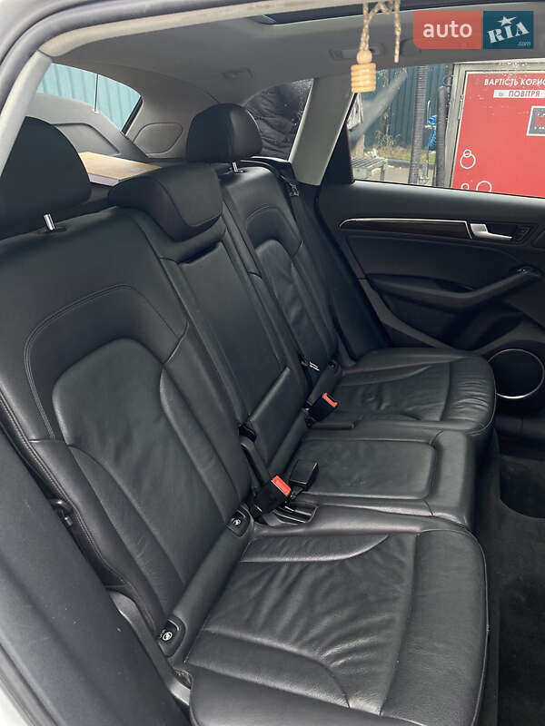 Позашляховик / Кросовер Audi Q5 2013 в Києві