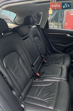 Позашляховик / Кросовер Audi Q5 2013 в 