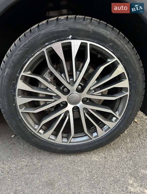 Внедорожник / Кроссовер Audi Q5 2016 в Киеве