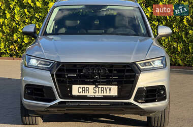 Позашляховик / Кросовер Audi Q5 2018 в 