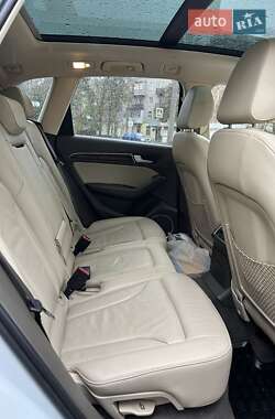 Позашляховик / Кросовер Audi Q5 2014 в 