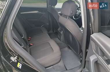 Позашляховик / Кросовер Audi Q5 2020 в 