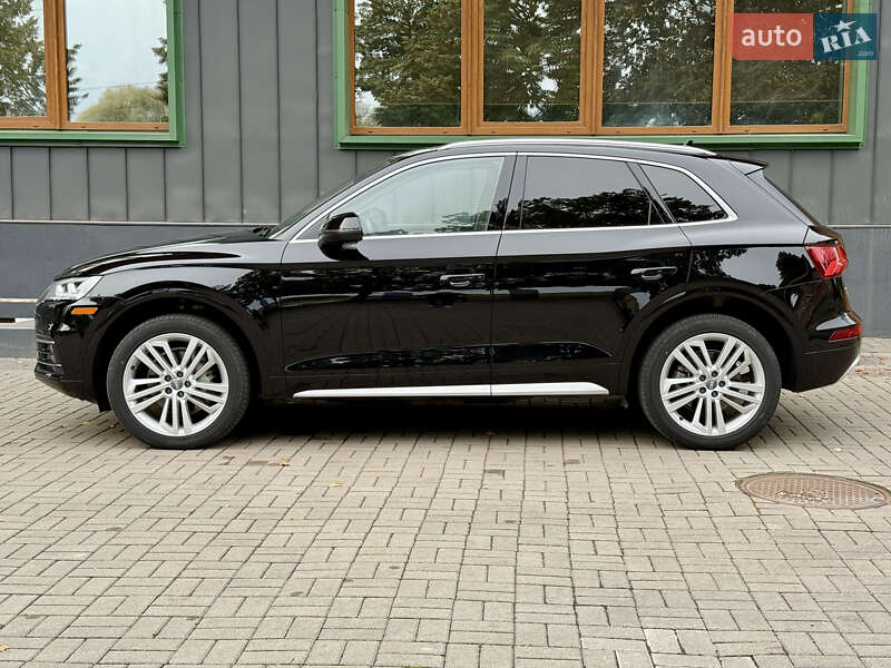 Внедорожник / Кроссовер Audi Q5 2018 в Ровно