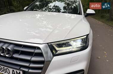 Внедорожник / Кроссовер Audi Q5 2018 в 
