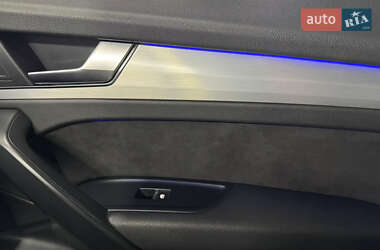 Позашляховик / Кросовер Audi Q5 2017 в 