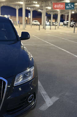 Позашляховик / Кросовер Audi Q5 2013 в 