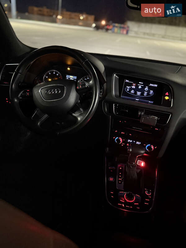 Внедорожник / Кроссовер Audi Q5 2013 в Харькове