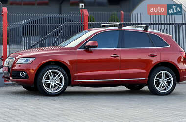Внедорожник / Кроссовер Audi Q5 2015 в 