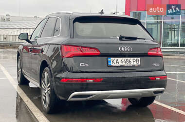 Позашляховик / Кросовер Audi Q5 2020 в 